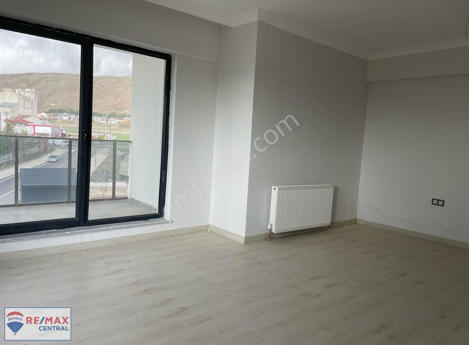 Remax Central'dan Zara Ekici Rezidans'ta Satılık 3+1 - Görsel 4