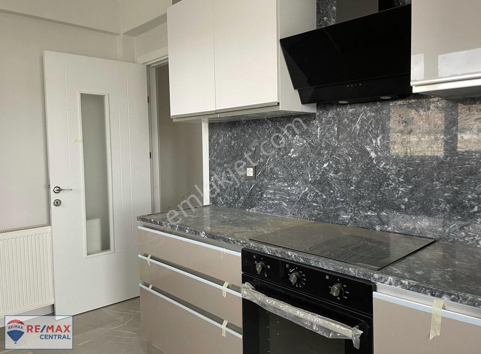 Remax Central'dan Zara Ekici Rezidans'ta Satılık 3+1 - Görsel 18