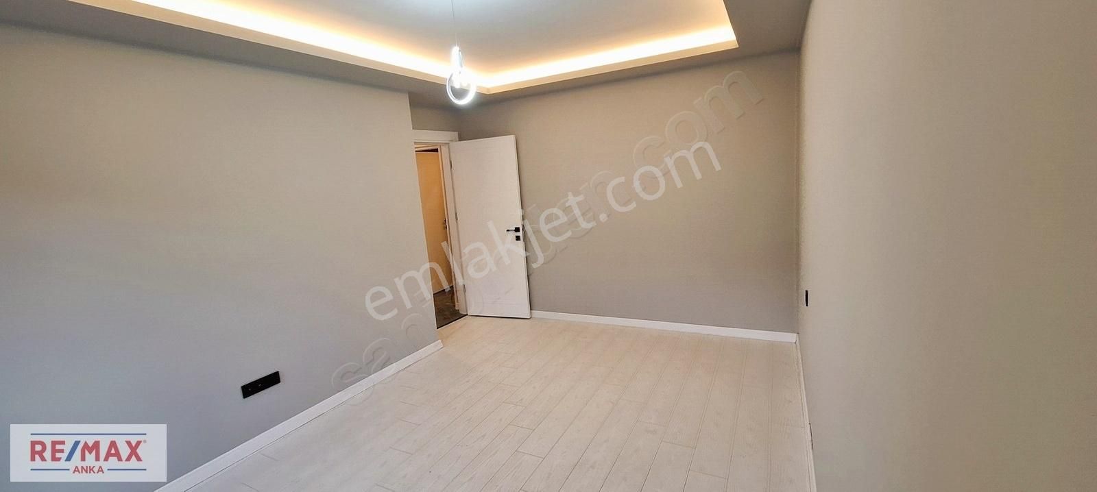 Doğa İle İç İçe Akıllı Ev Sistemi Müstakil Havuzlu Modern Villa - Görsel 13