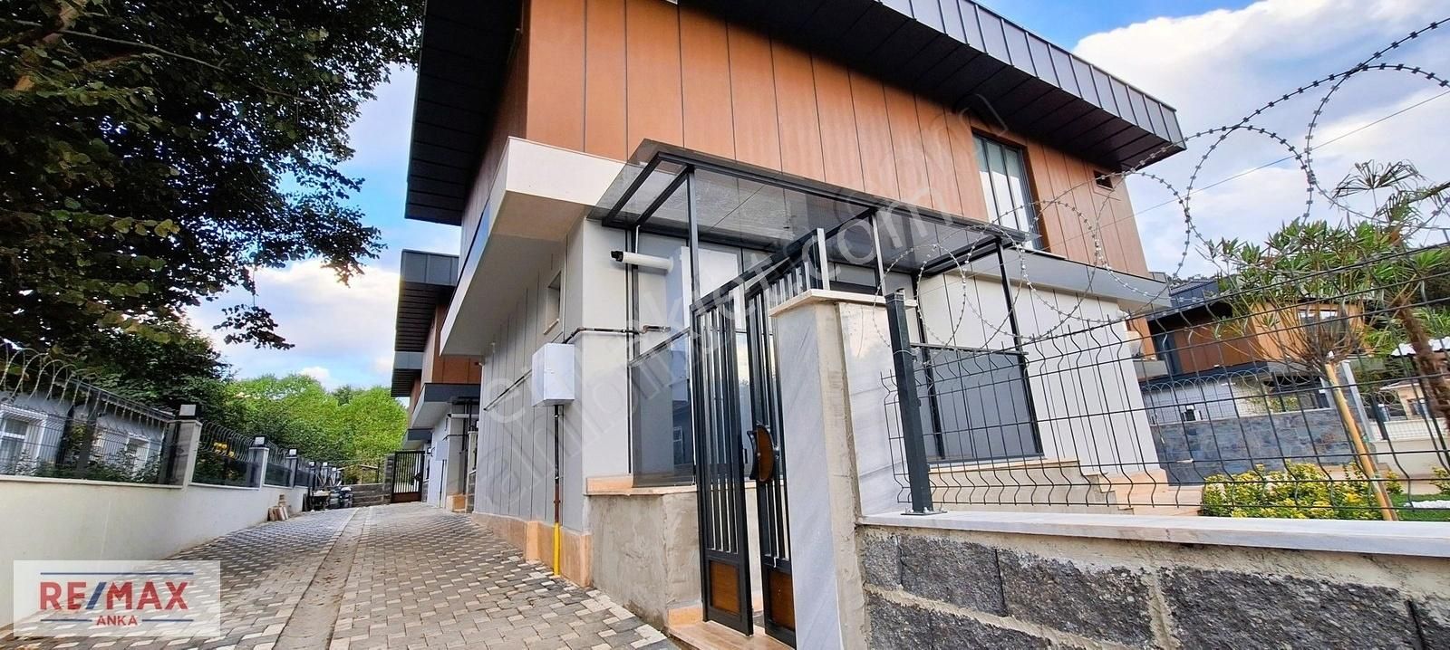 Doğa İle İç İçe Akıllı Ev Sistemi Müstakil Havuzlu Modern Villa - Görsel 12