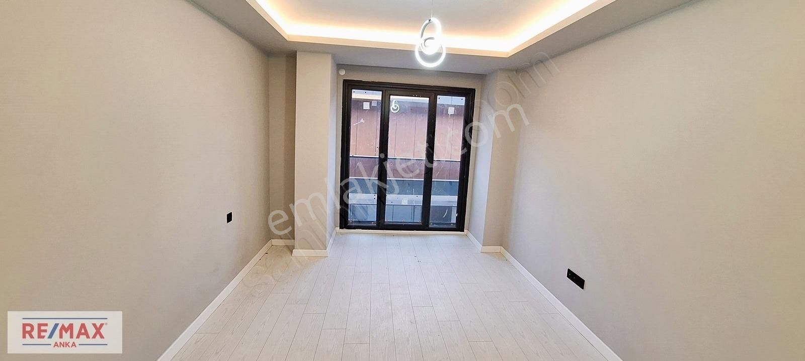 Doğa İle İç İçe Akıllı Ev Sistemi Müstakil Havuzlu Modern Villa - Görsel 3