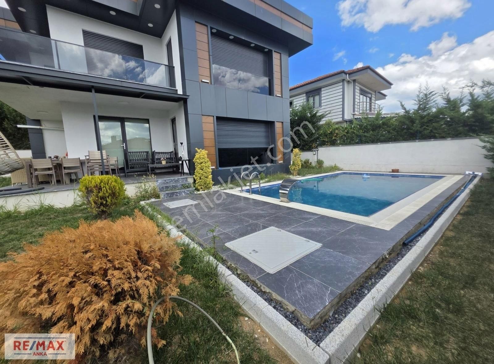 Remax Anka'dan Çavuş 'da Müstakil 4+1 Havuzlu Satılık Villa - Görsel 5