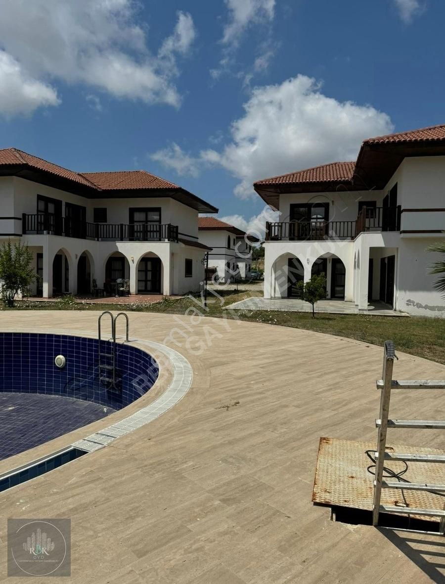 Manavgat Claudıus Park Sitesinde Havuzlu Fırsat Villa - Görsel 3