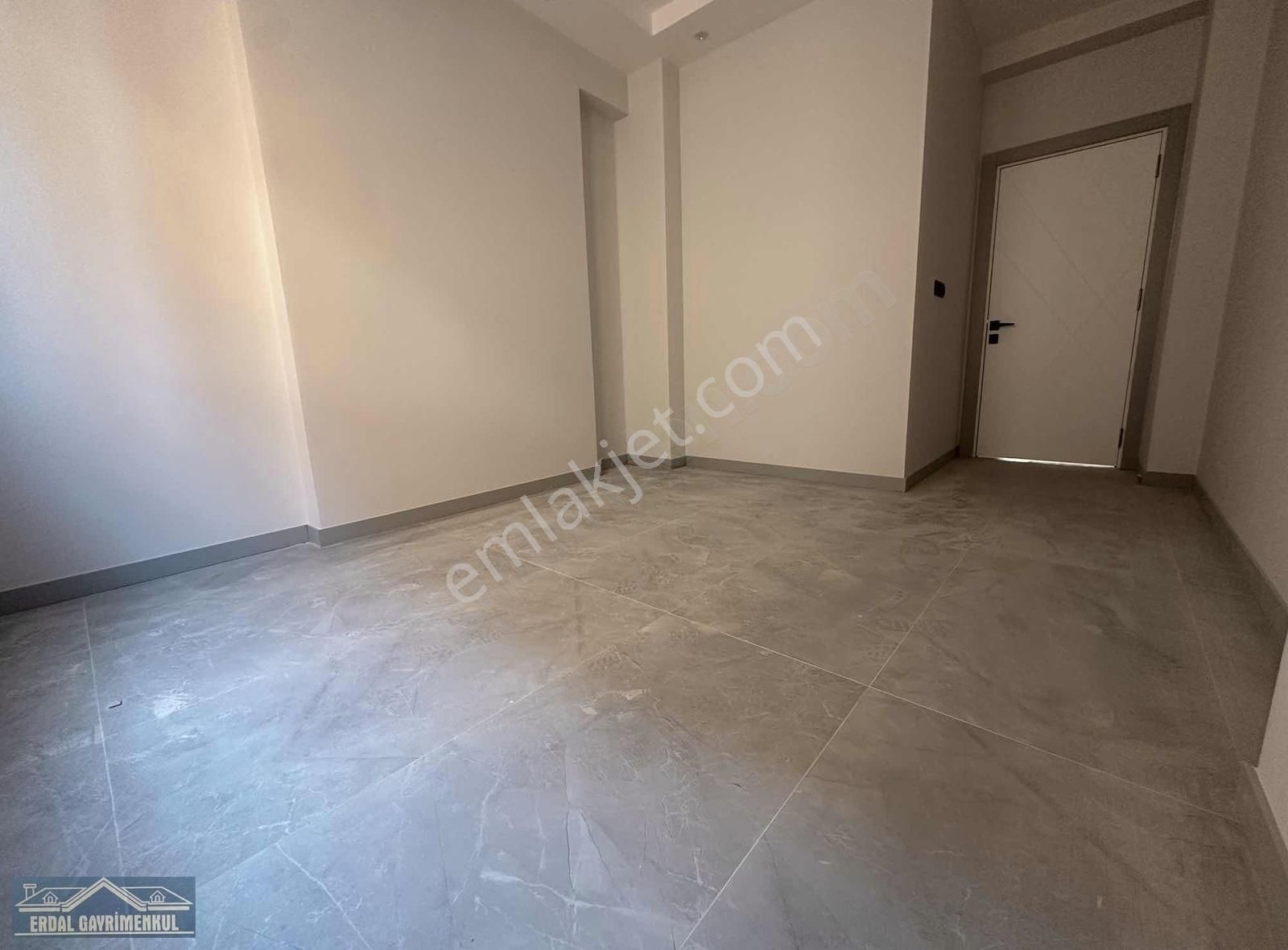 Fırsat 4+2 Sıfır Dubleks