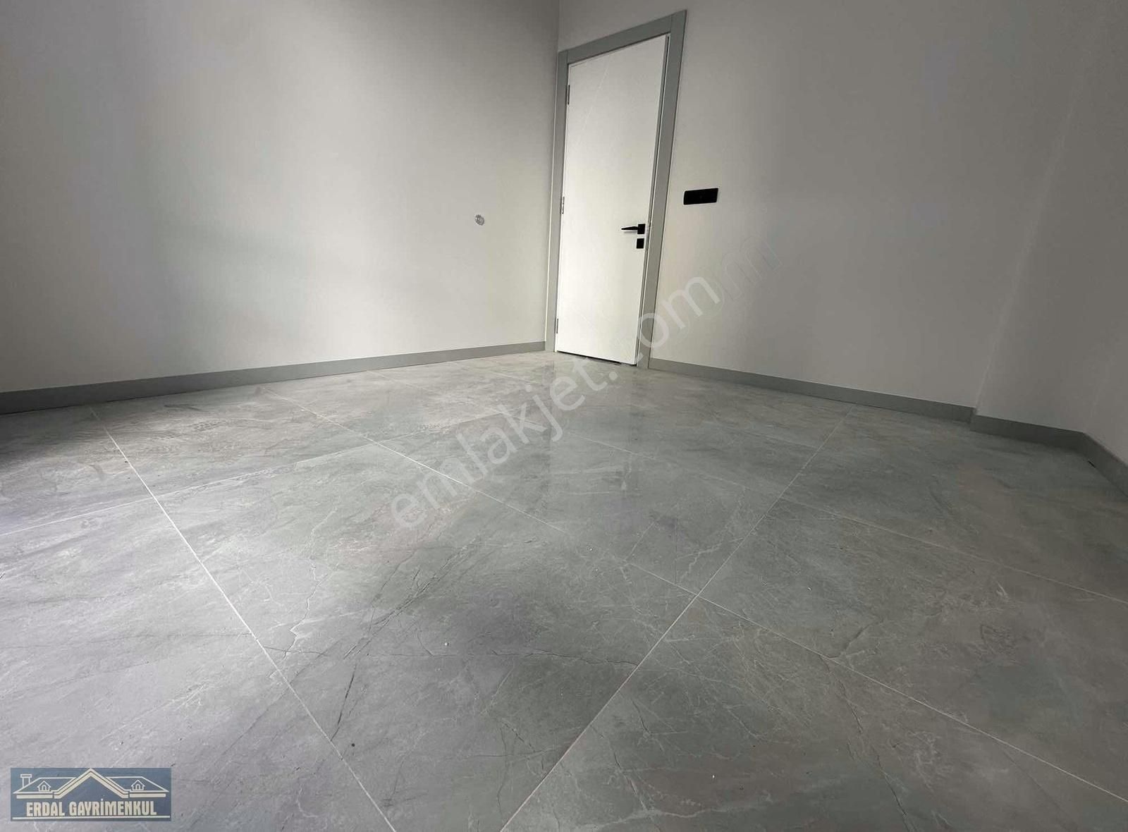 İncilipınar Da Satılık Sıfır 3+1 Daire - Görsel 3