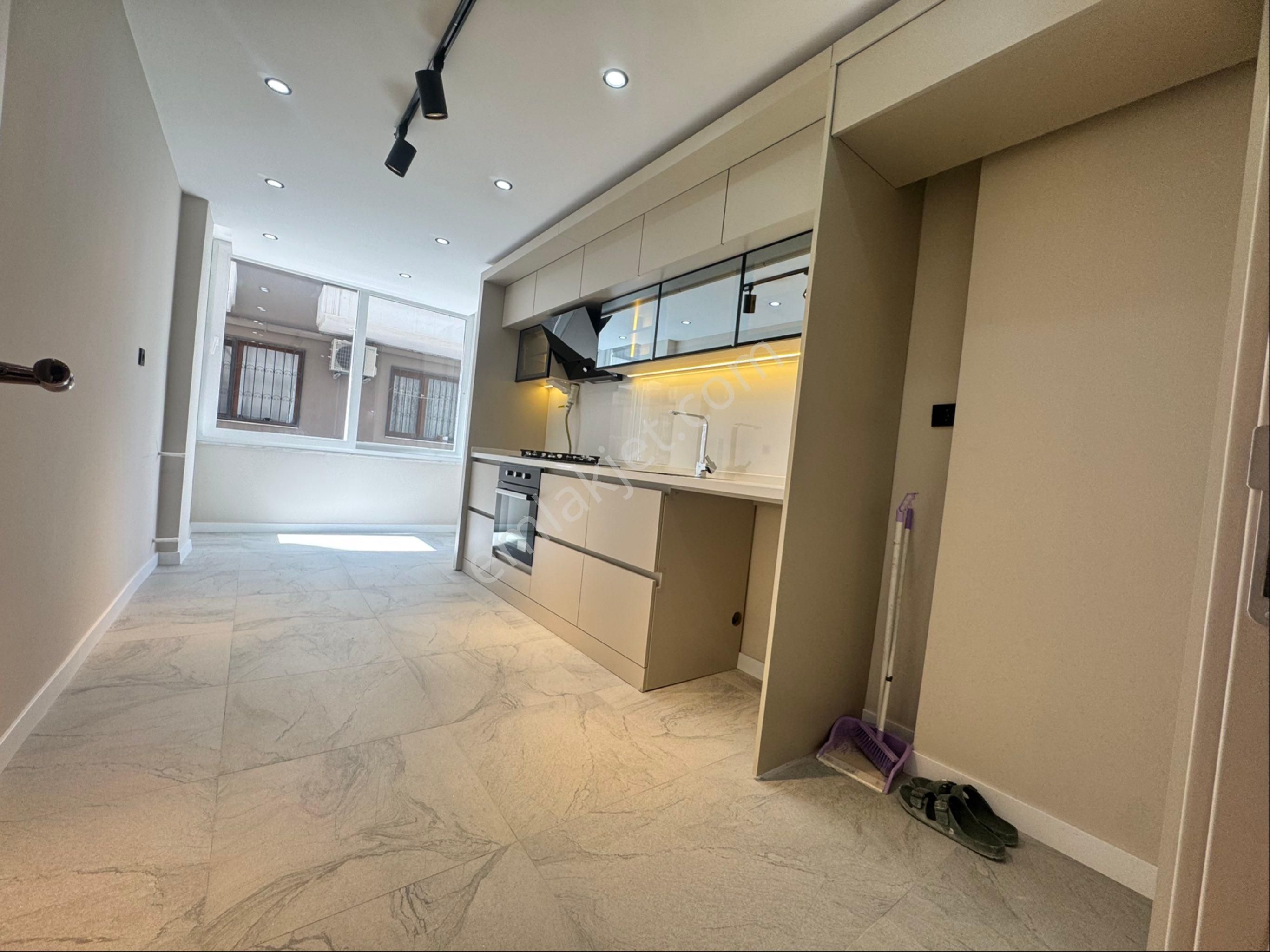 Hasan Tahsin Cad. Üzeri 3+1 Arakat Lüks Tadilat 140m2 Köşe Daire - Görsel 6