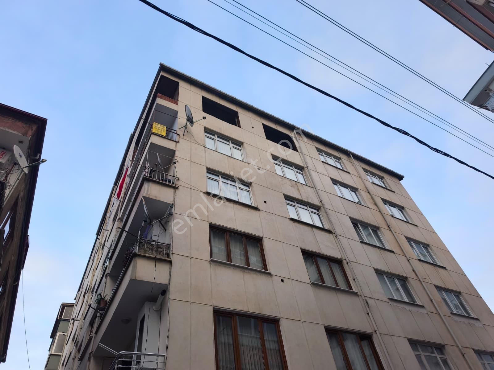 Trabzon Akçaabat Nefsipulathane'de Denize Yakın Satılık Daire - Görsel 2
