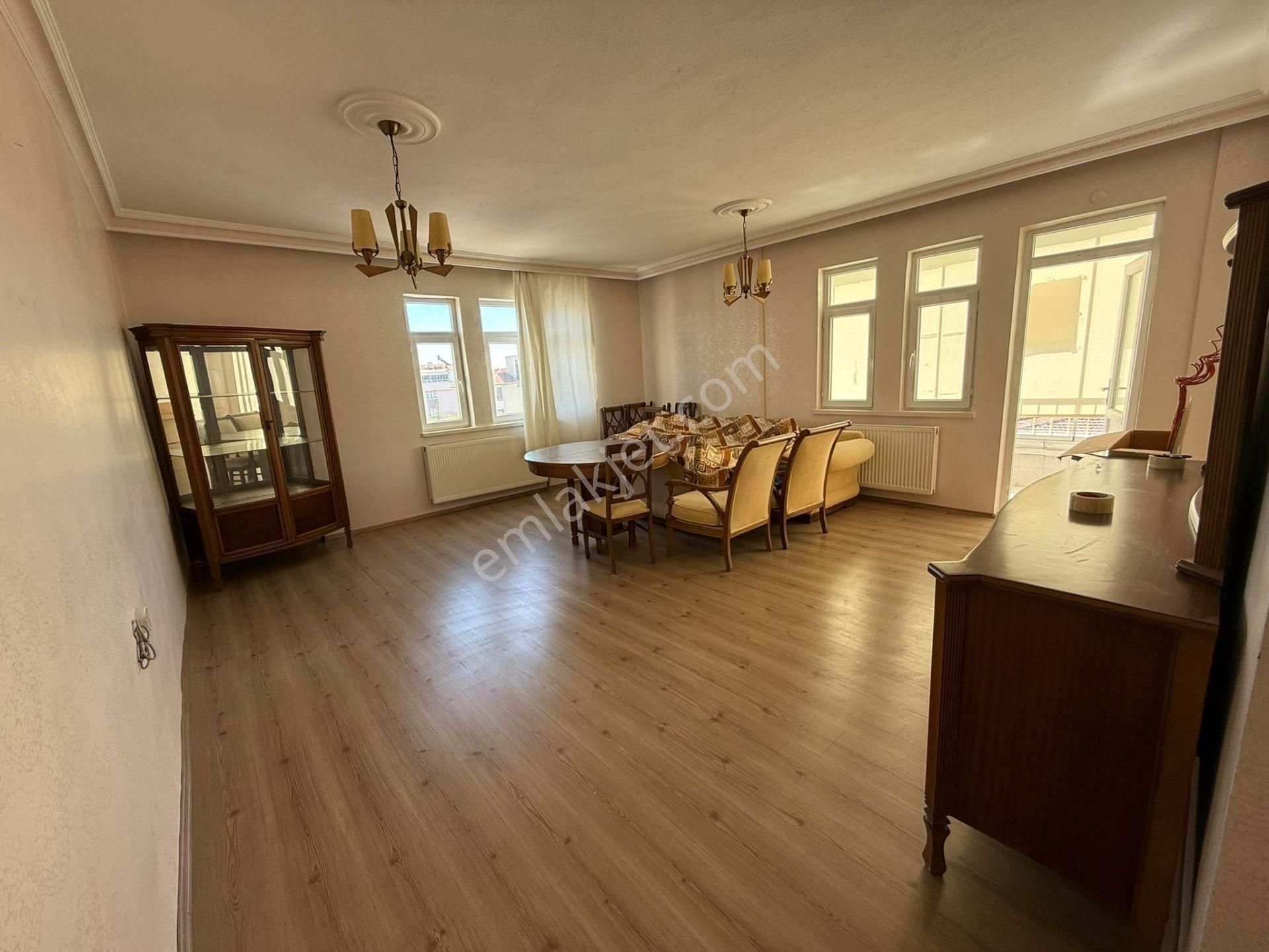 Gordion Emlak'tan Şehitlik Mahallesi 3+1 Köşebaşı Yapılı - Görsel 11