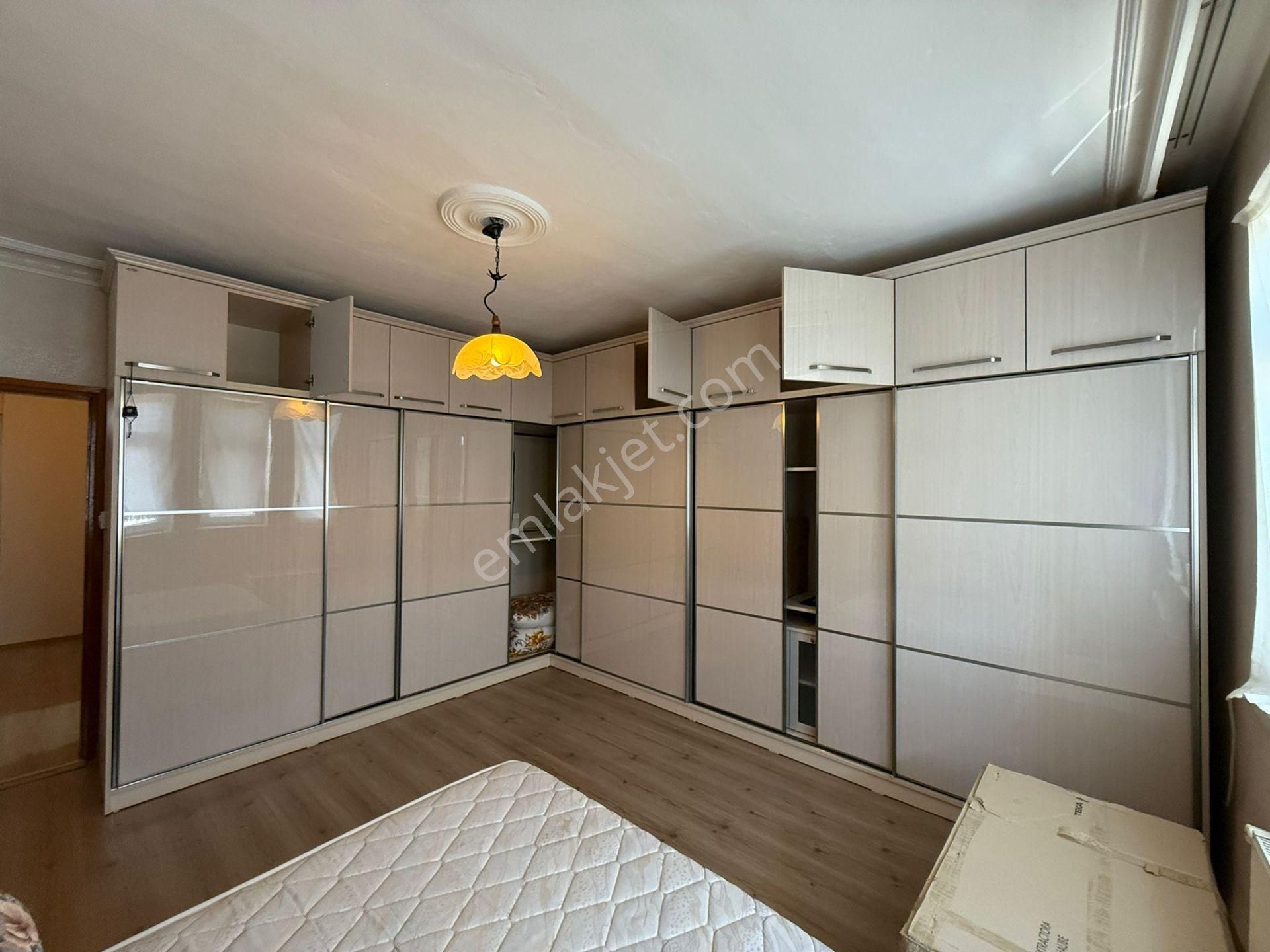 Gordion Emlak'tan Şehitlik Mahallesi 3+1 Köşebaşı Yapılı - Görsel 4