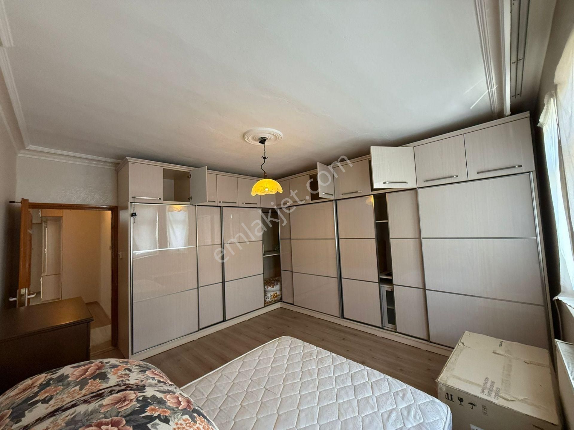 Gordion Emlak'tan Şehitlik Mahallesi 3+1 Köşebaşı Yapılı - Görsel 2