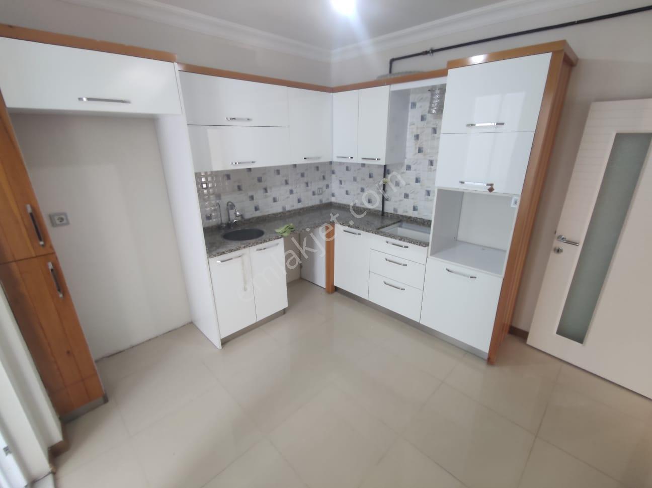 Antalya Kepez Şafakta Kiralık 2+1 Asansörlü Kombili Katta Site İçi Daire No.20517​ - Görsel 18