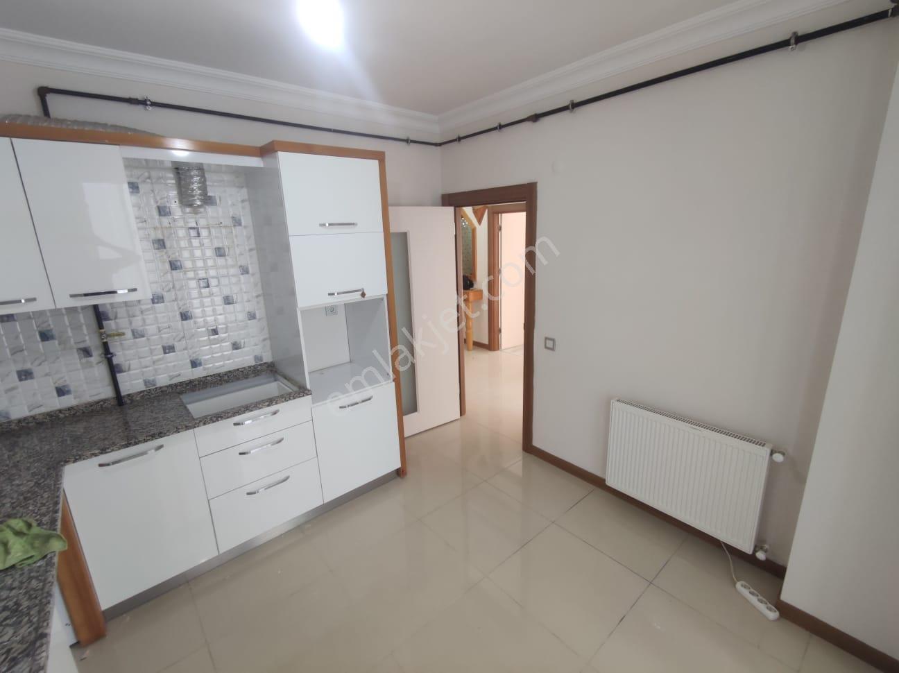 Antalya Kepez Şafakta Kiralık 2+1 Asansörlü Kombili Katta Site İçi Daire No.20517​ - Görsel 19