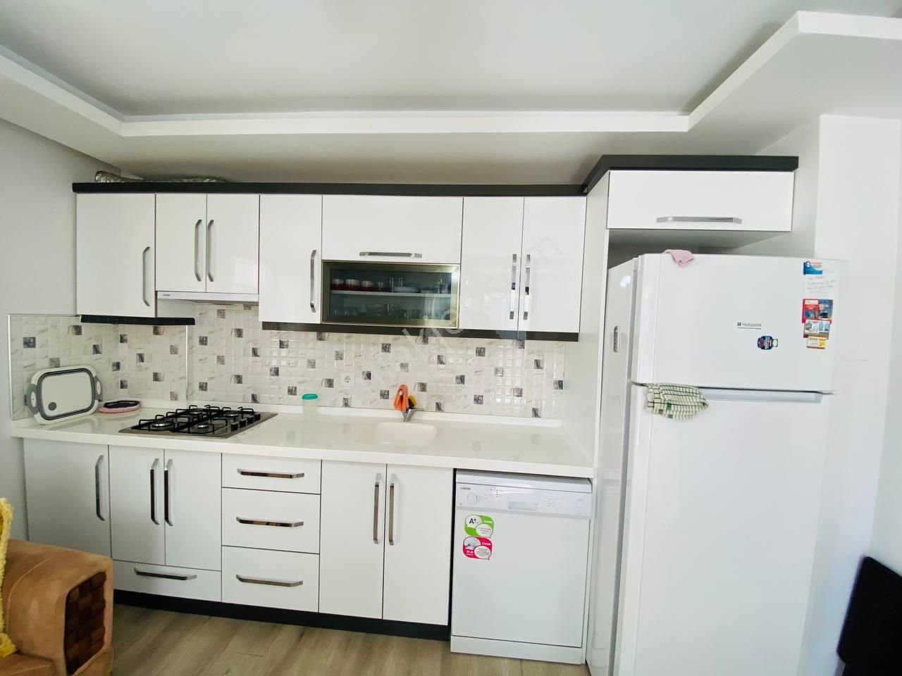 Didimde Satılık 5 Yaşında Binada 2+1 Yüksek Giriş Eşyalı Daire - Görsel 9