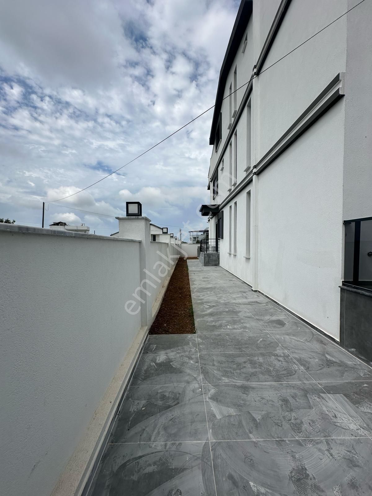 Didim Hisar Mah. 3+1 Açık Mutfaklı Teraslı İkiz Birleşik Trıplex Villamız Satılıktır - Görsel 12