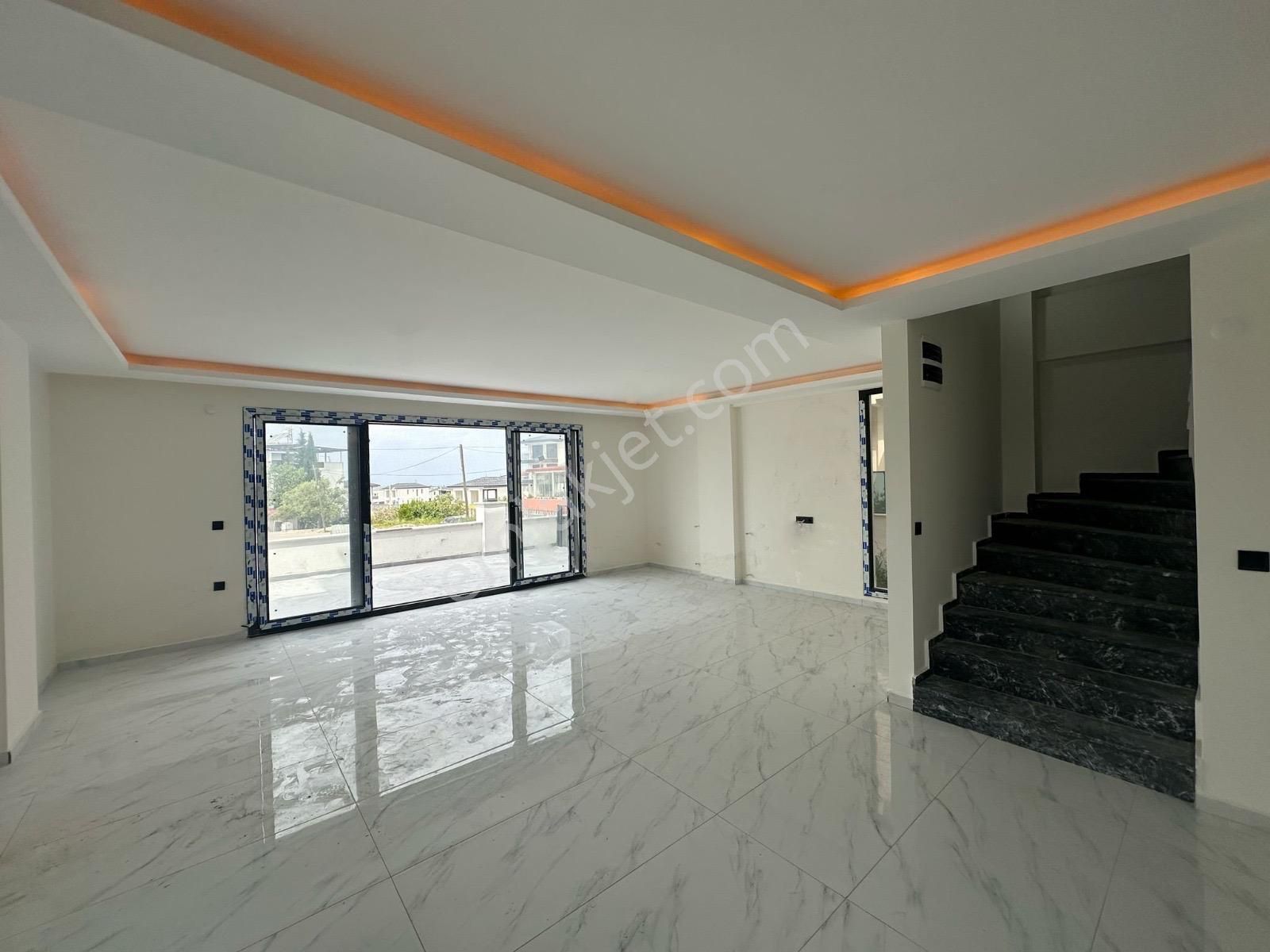 Didim Hisar Mah. 3+1 Açık Mutfaklı Teraslı İkiz Birleşik Trıplex Villamız Satılıktır - Görsel 25