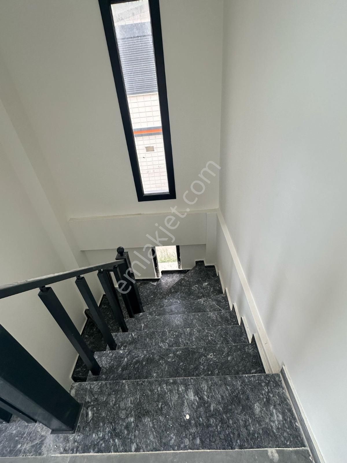 Didim Hisar Mah. 3+1 Açık Mutfaklı Teraslı İkiz Birleşik Trıplex Villamız Satılıktır - Görsel 29