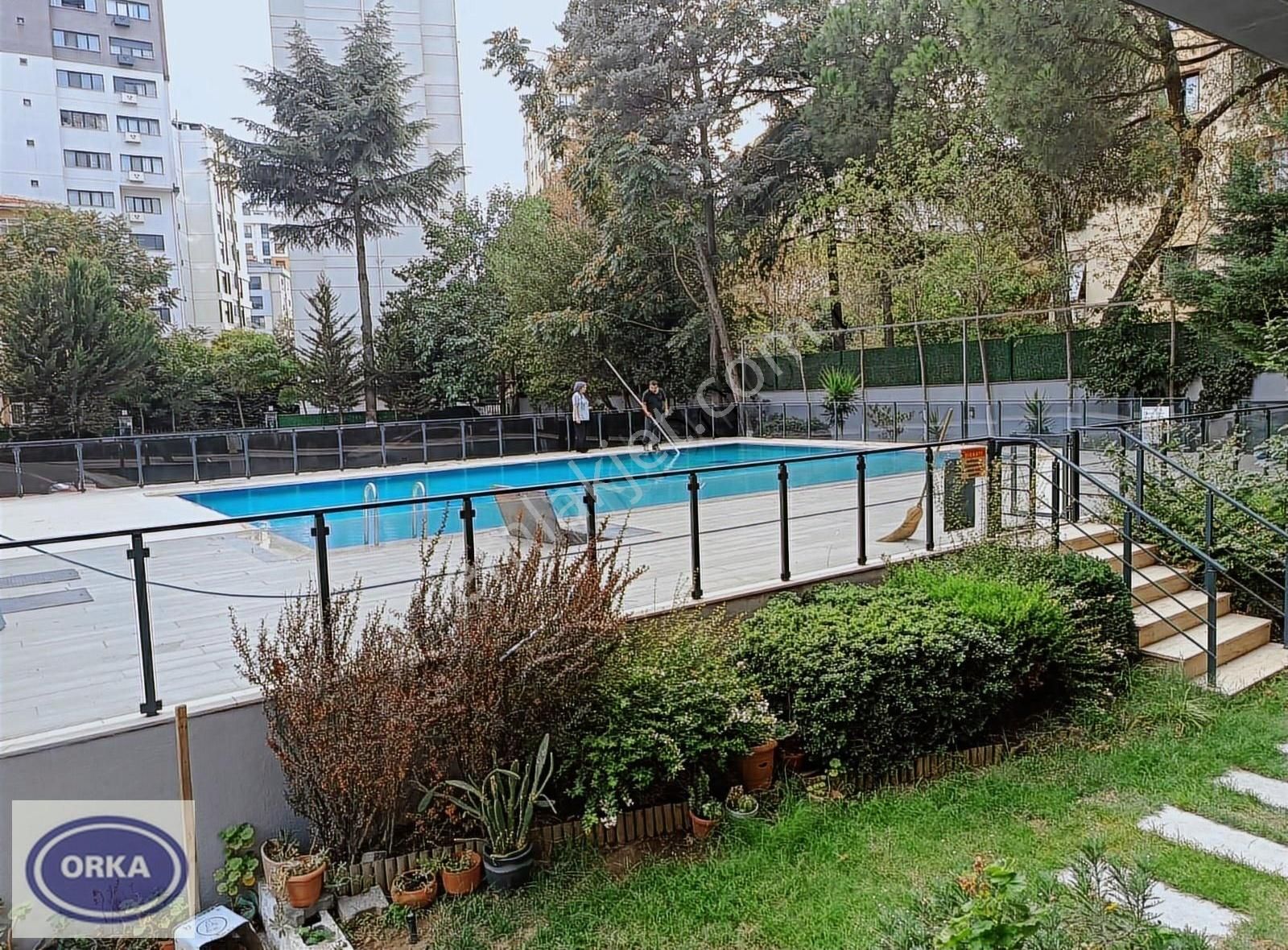 Kozyatağı'nda Havuzlu Deniz Manz.45m²teraslı Geniş 190m² Net 5+1 - Görsel 18