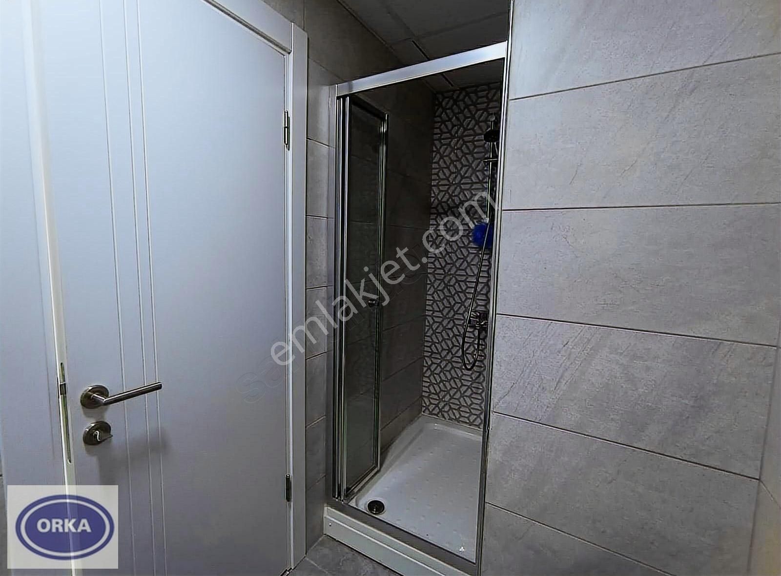 Kozyatağı'nda Havuzlu Deniz Manz.45m²teraslı Geniş 190m² Net 5+1 - Görsel 15