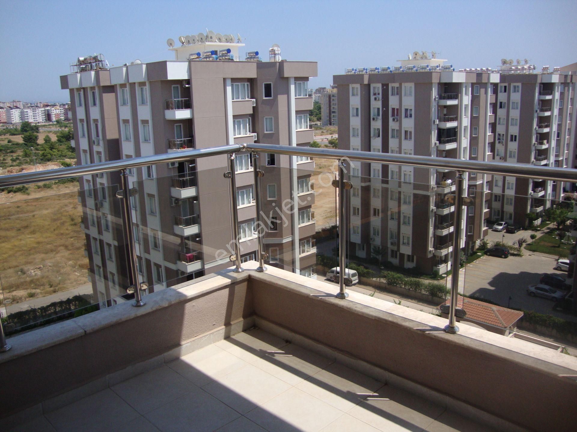Antalya Konyaaltı Uncalıda Satılık Daire Lüks Sitede Havuzlu - Görsel 6