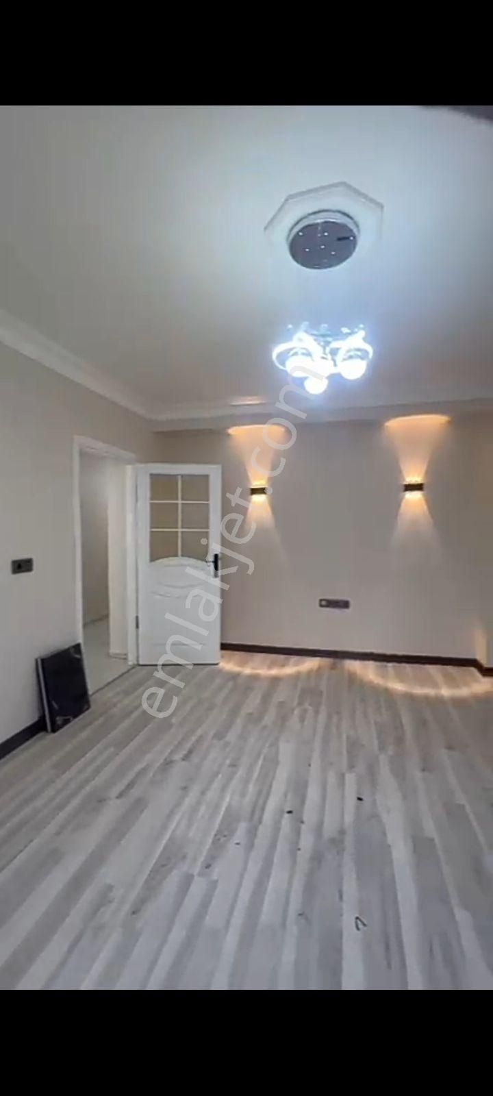 Esenyurt Mehterçeşme Mahallesi 2+1 Satılık Ara Kat Daire - Görsel 3