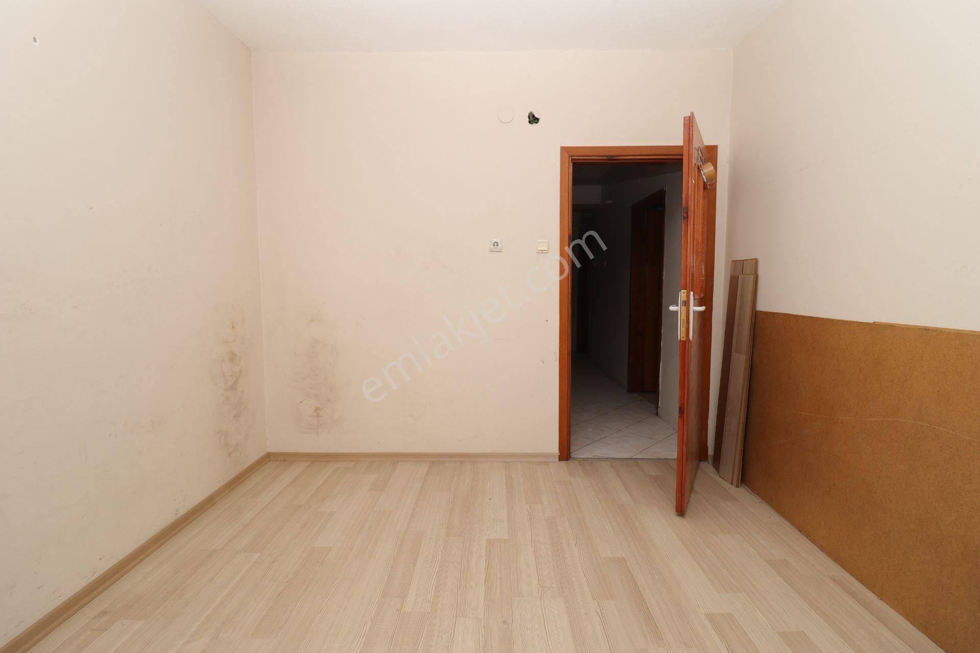 Akif'ten 14.cadde'de 1. Katta 3+1 Merkezi Konumlu Kiralık Daire / İş Yeri - Görsel 19