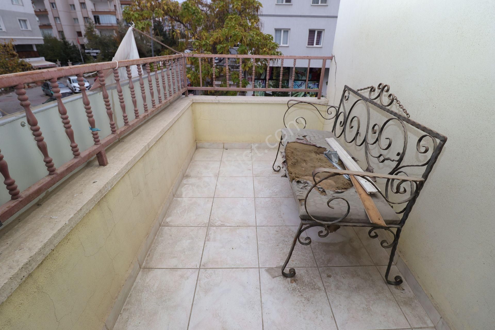 Akif'ten 14.cadde'de 1. Katta 3+1 Merkezi Konumlu Kiralık Daire / İş Yeri - Görsel 16