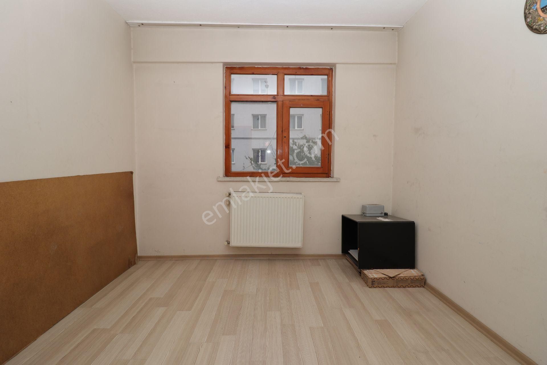 Akif'ten 14.cadde'de 1. Katta 3+1 Merkezi Konumlu Kiralık Daire / İş Yeri - Görsel 18