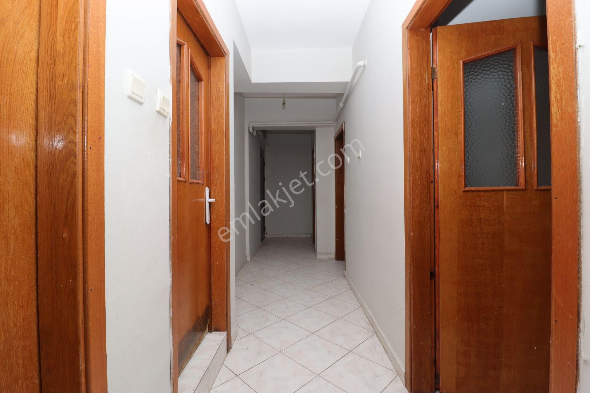 Akif'ten 14.cadde'de 1. Katta 3+1 Merkezi Konumlu Kiralık Daire / İş Yeri - Görsel 9