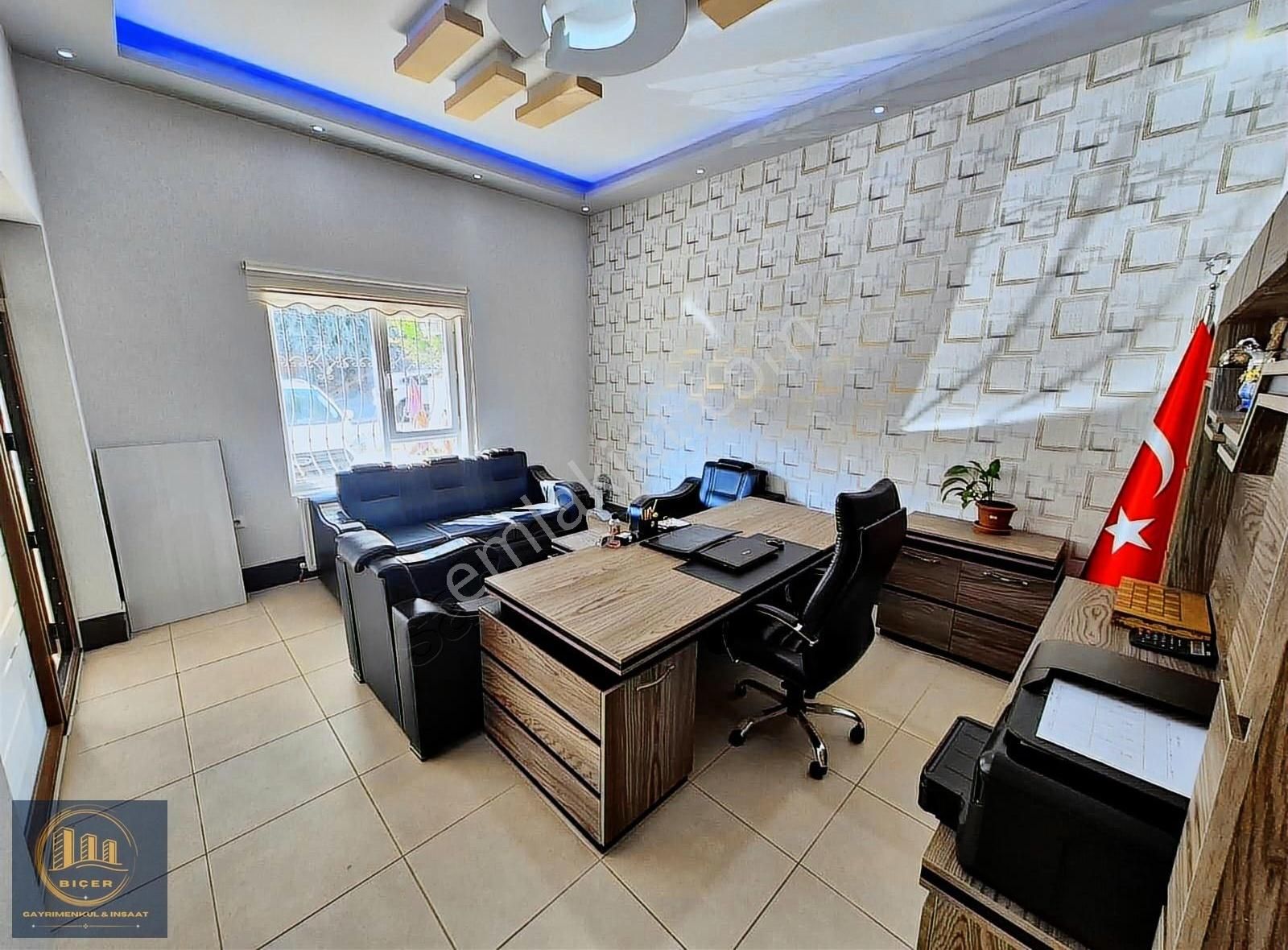 Ayvalı Estergon Caddesi Üzerinde Full Yapılı Dükkan (3.5m Tavan) - Görsel 22