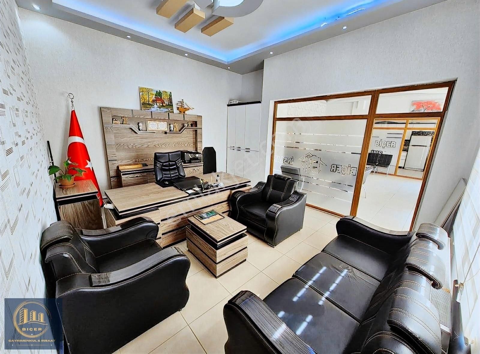 Ayvalı Estergon Caddesi Üzerinde Full Yapılı Dükkan (3.5m Tavan) - Görsel 10