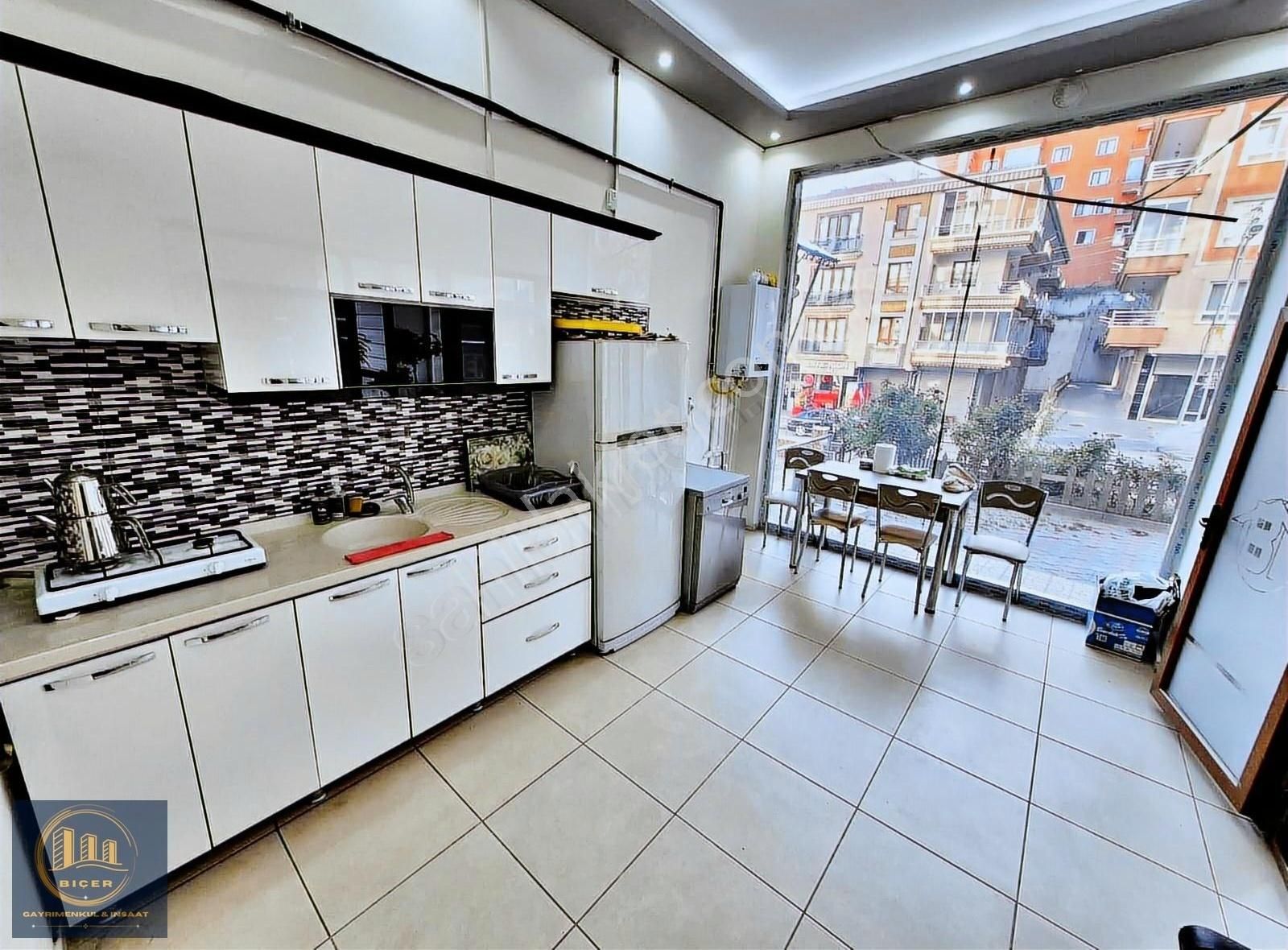 Ayvalı Estergon Caddesi Üzerinde Full Yapılı Dükkan (3.5m Tavan) - Görsel 30