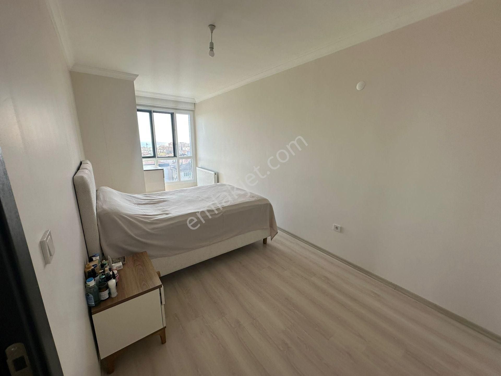 Beylikdüzü Adnan Kahvecide Satılık 220 M2 4+1 Geniş Dubleks Daire - Görsel 16