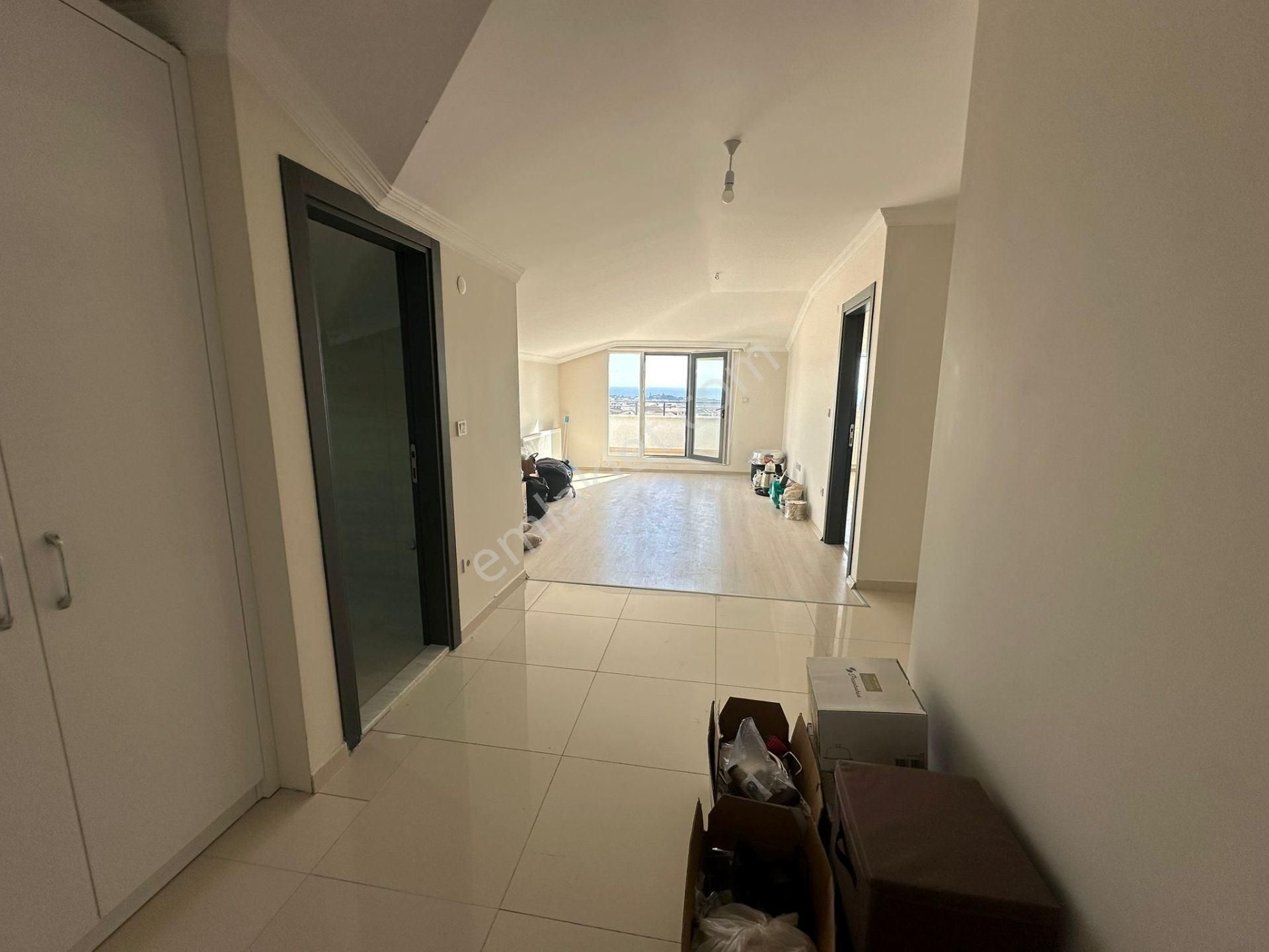 Beylikdüzü Adnan Kahvecide Satılık 220 M2 4+1 Geniş Dubleks Daire - Görsel 23