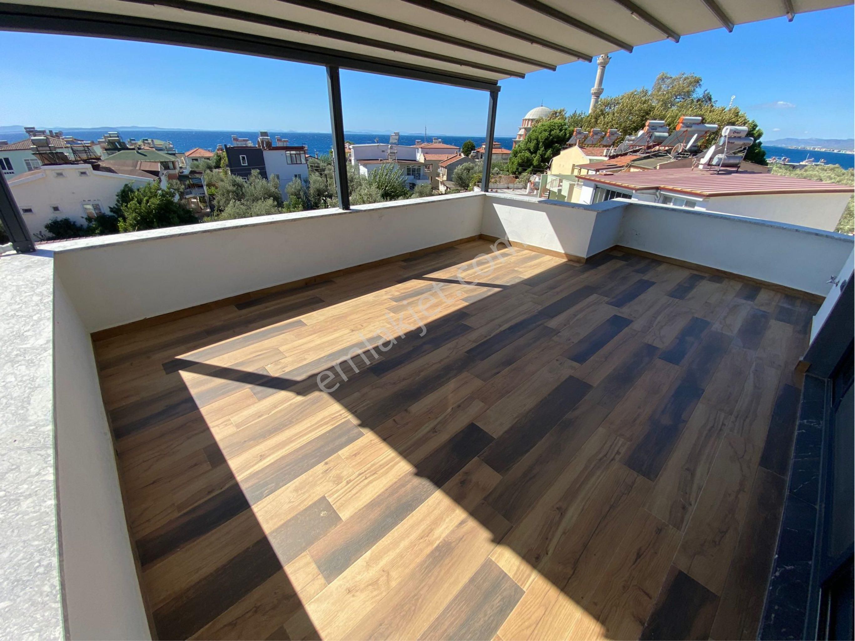 Güçlü Kardeşler Denize 150 Metre Lüks 4+1 Trıblex Villa - Görsel 35