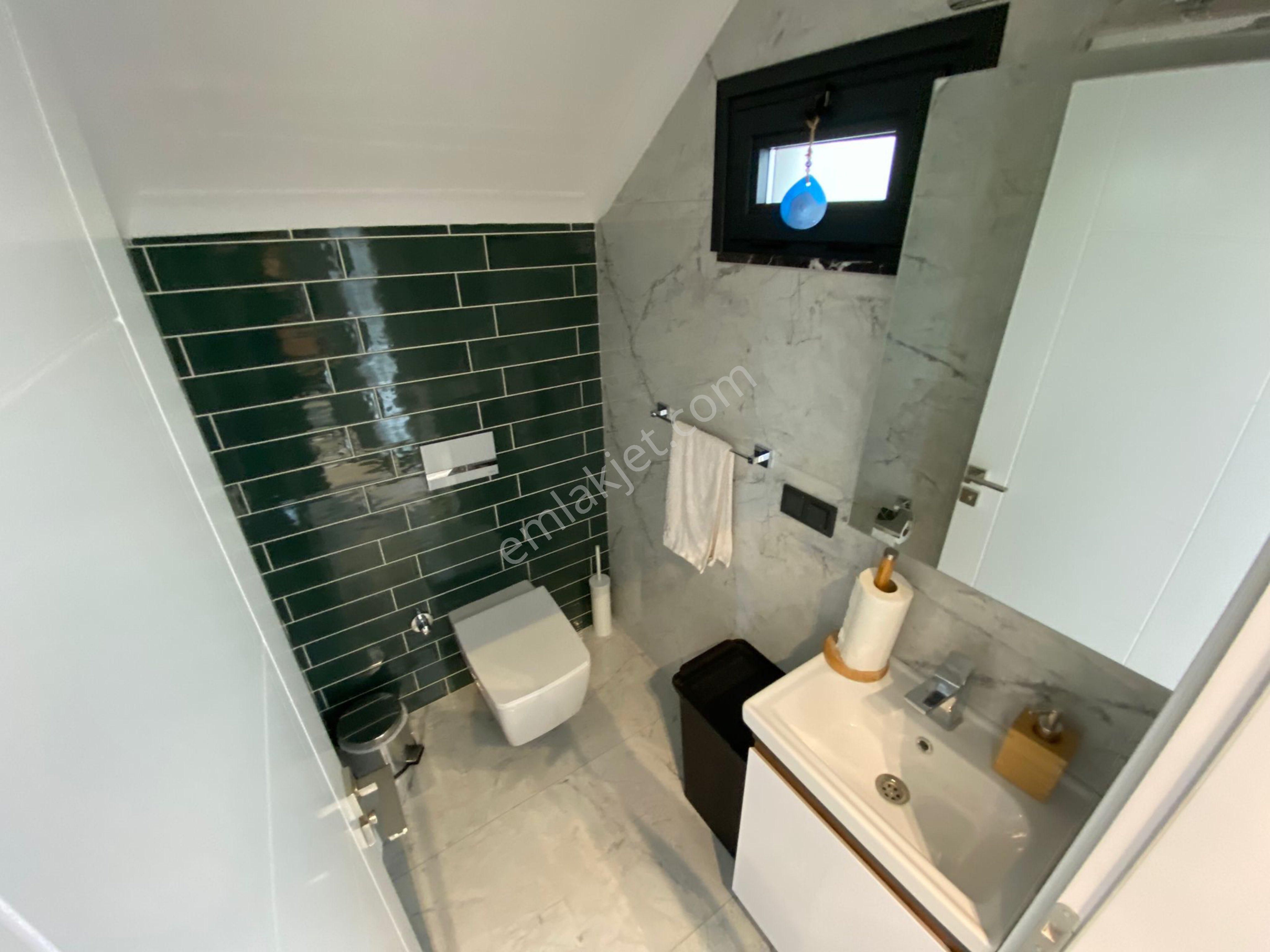 Güçlü Kardeşler Denize 150 Metre Lüks 4+1 Trıblex Villa - Görsel 21