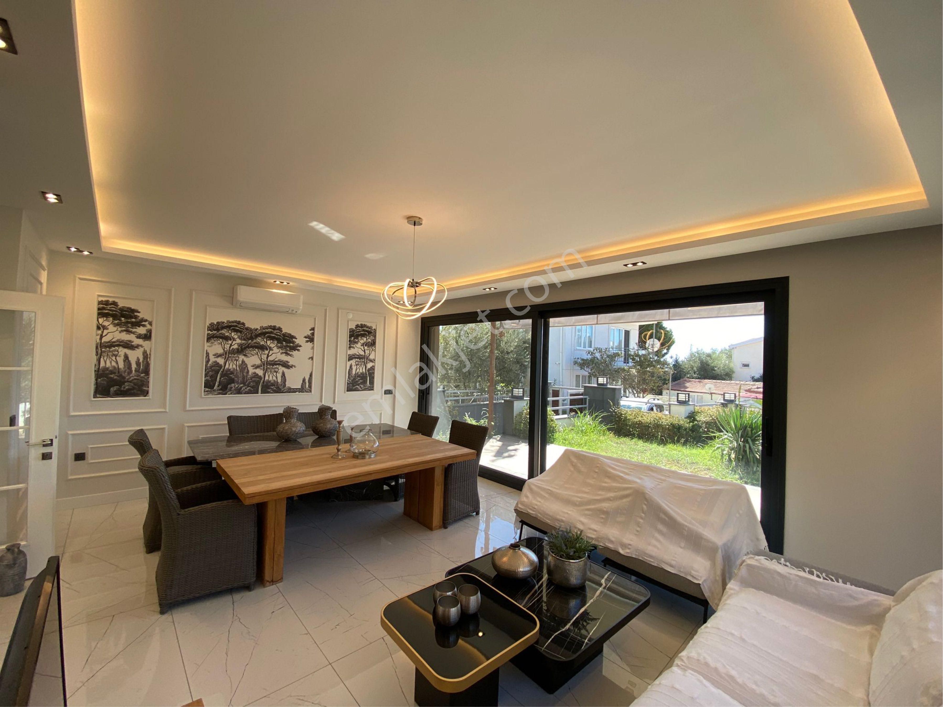 Güçlü Kardeşler Denize 150 Metre Lüks 4+1 Trıblex Villa - Görsel 14