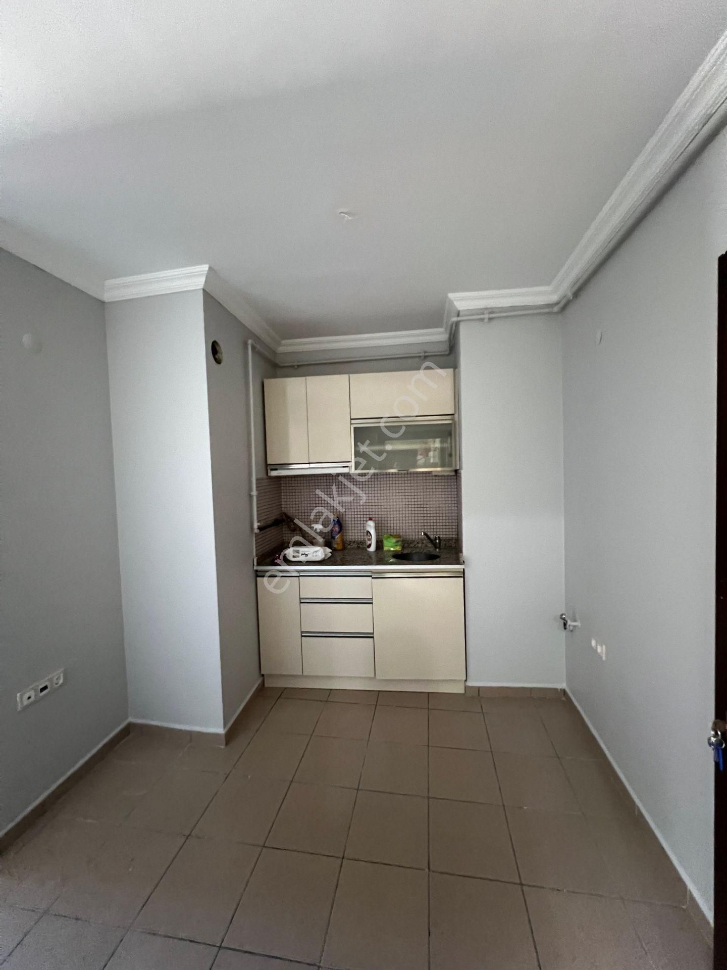 Akademi Emlak'tan Espark Yakını Geniş Kiralık 1+1 Daire - Görsel 9