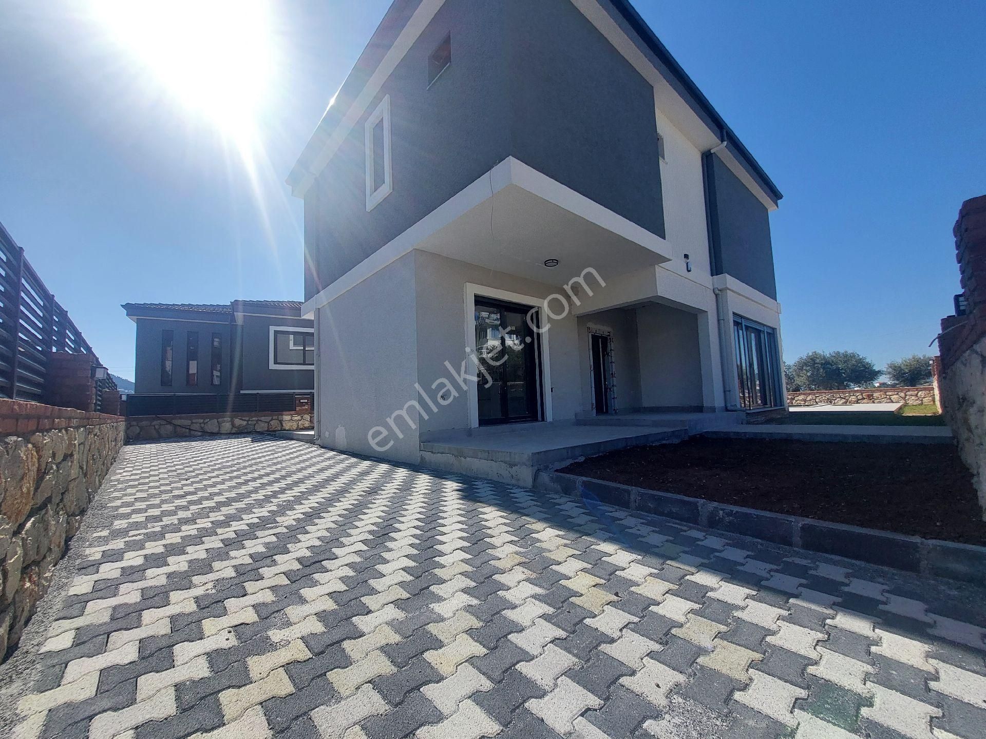 3+1 Tam Müstakil Villa Havuzlu Otoparklı Deniz Manzaralı - Görsel 5