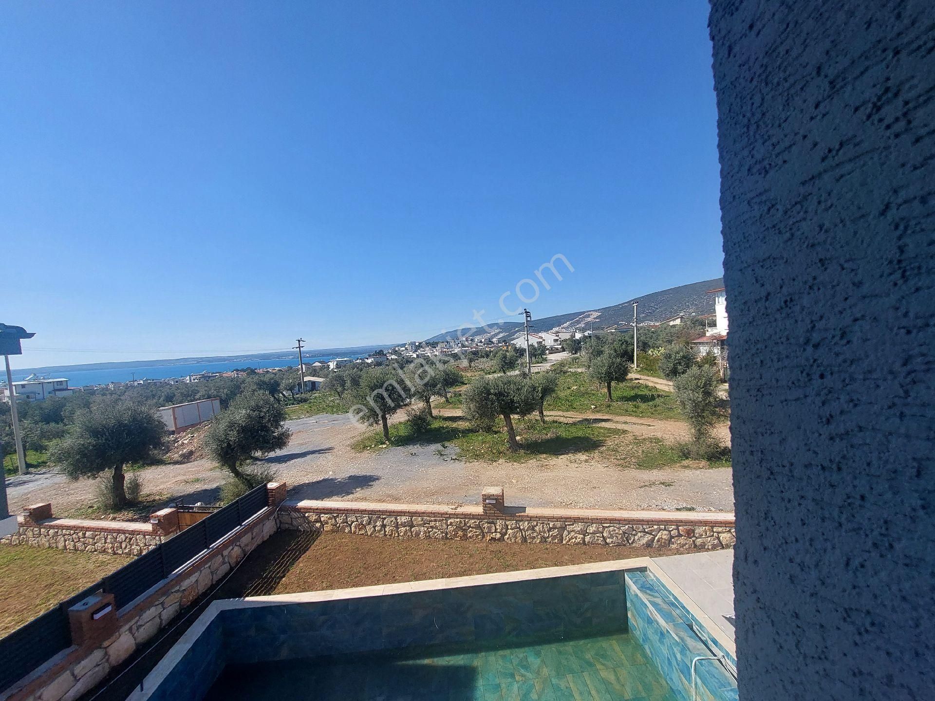 3+1 Tam Müstakil Villa Havuzlu Otoparklı Deniz Manzaralı - Görsel 15