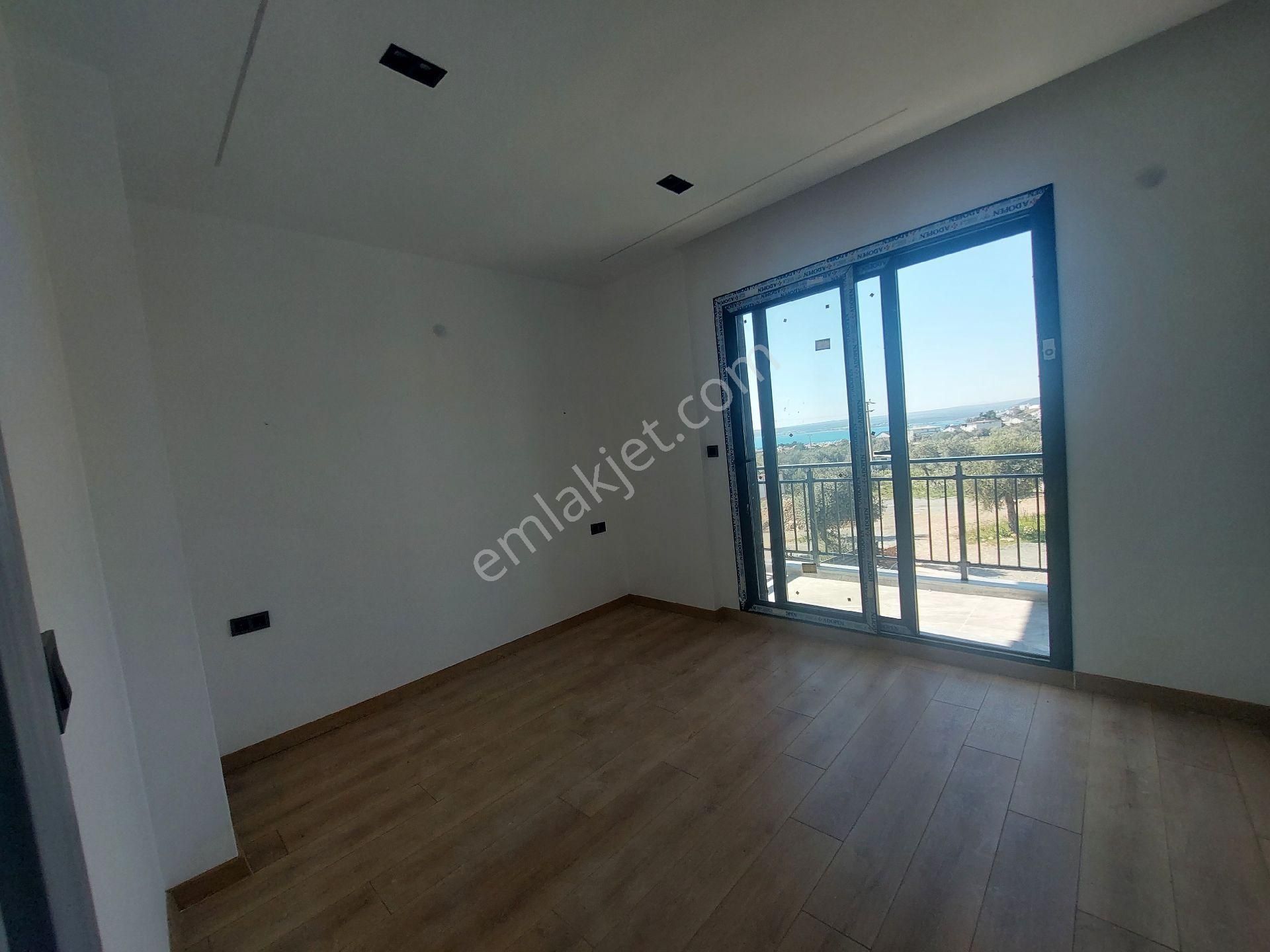 3+1 Tam Müstakil Villa Havuzlu Otoparklı Deniz Manzaralı - Görsel 31