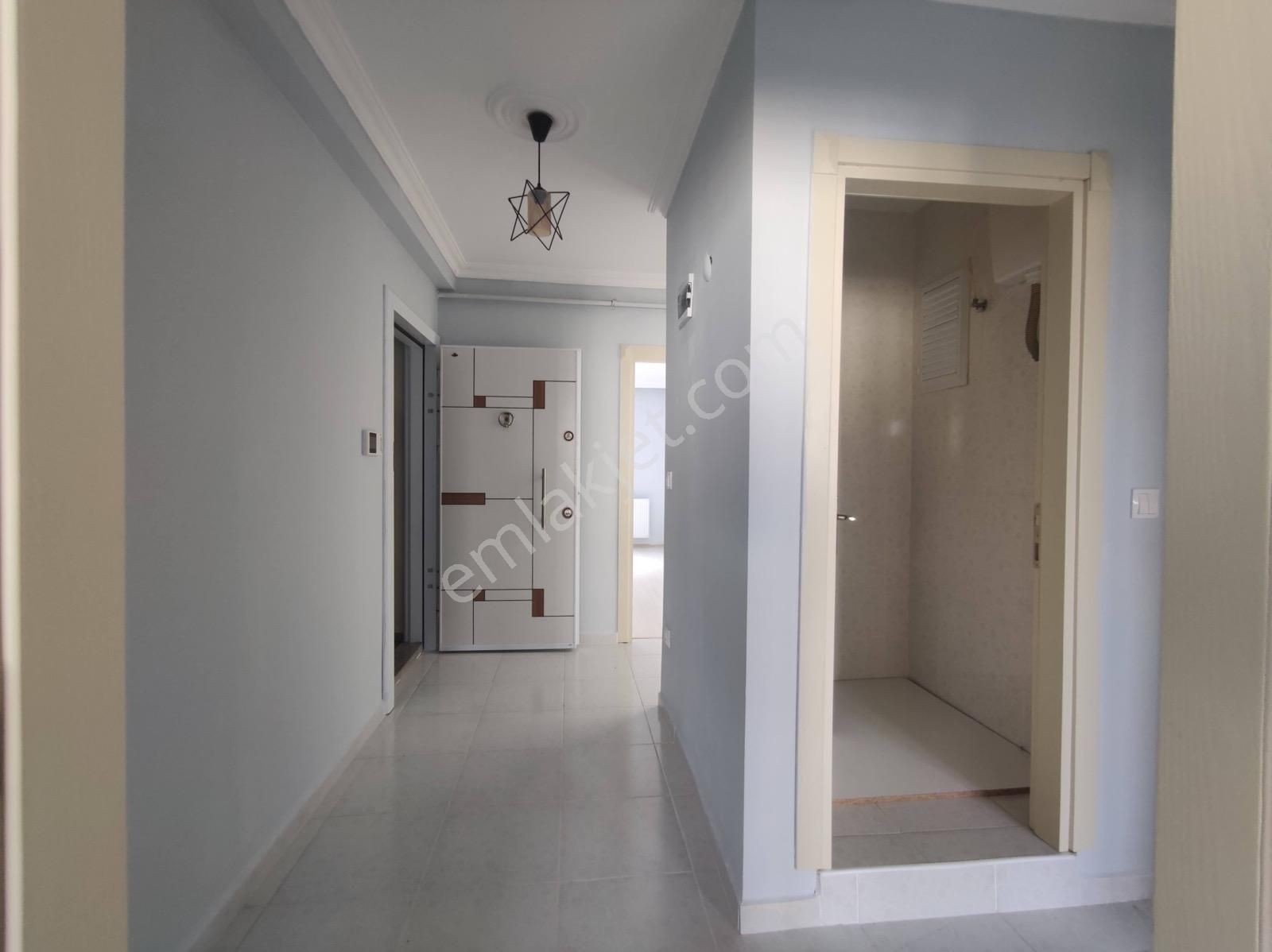 Çekmeköy Merkez Mh Köroğlu Cd Merkezi Lokasyonda 2+1/95m2 Daire - Görsel 8