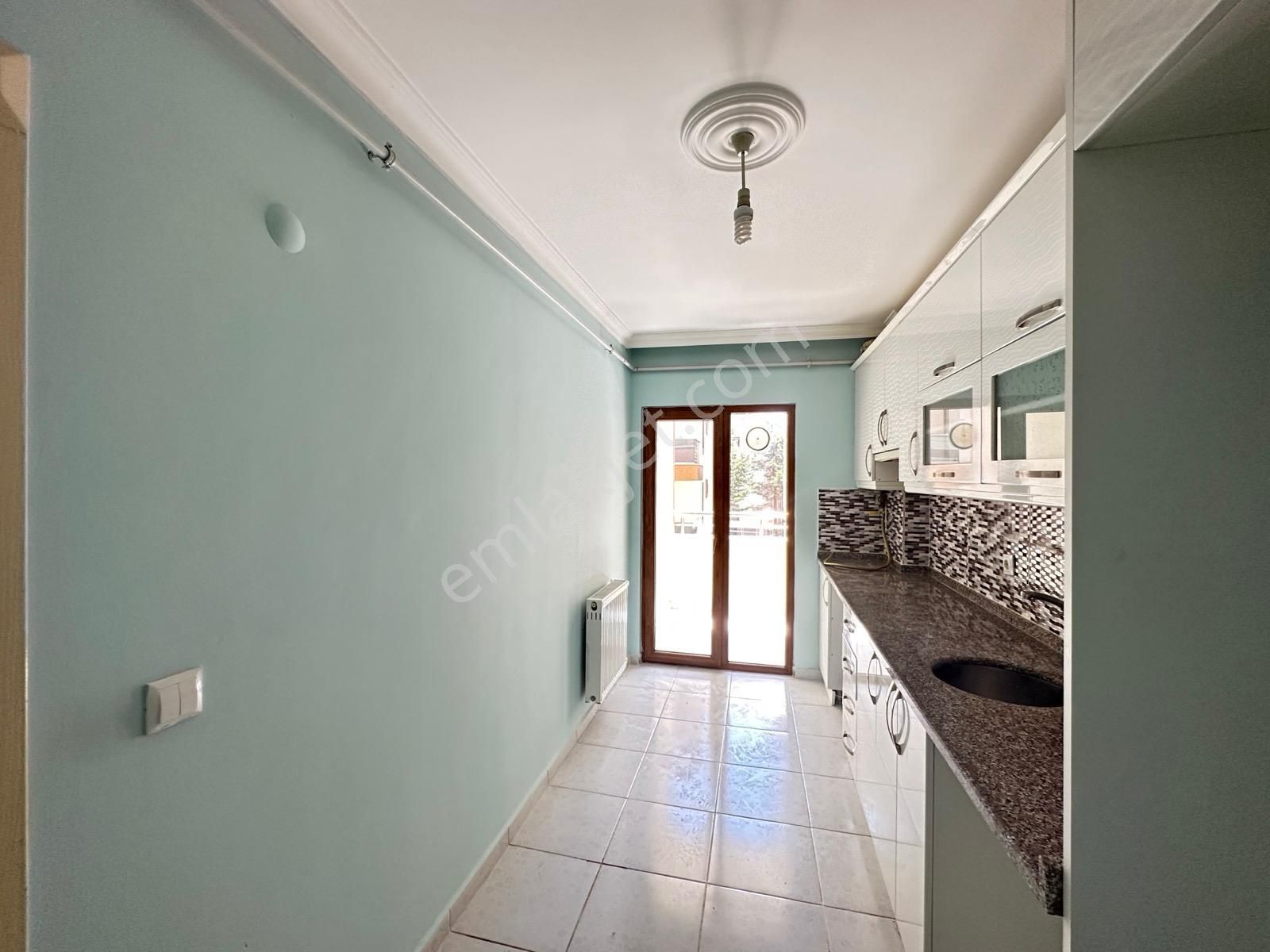 Çekmeköy Merkez Mh Köroğlu Cd Merkezi Lokasyonda 2+1/95m2 Daire - Görsel 15