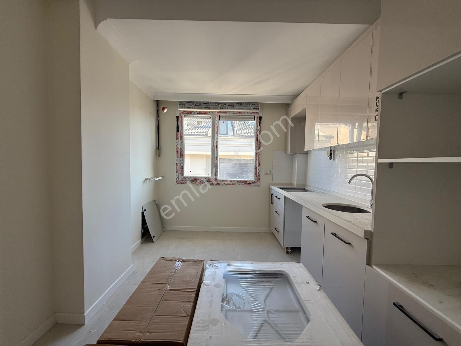 Bahçelieler Röntgen Sokakta Sıfır Binada 3+2 Ön Cephe Dubleks - Görsel 9