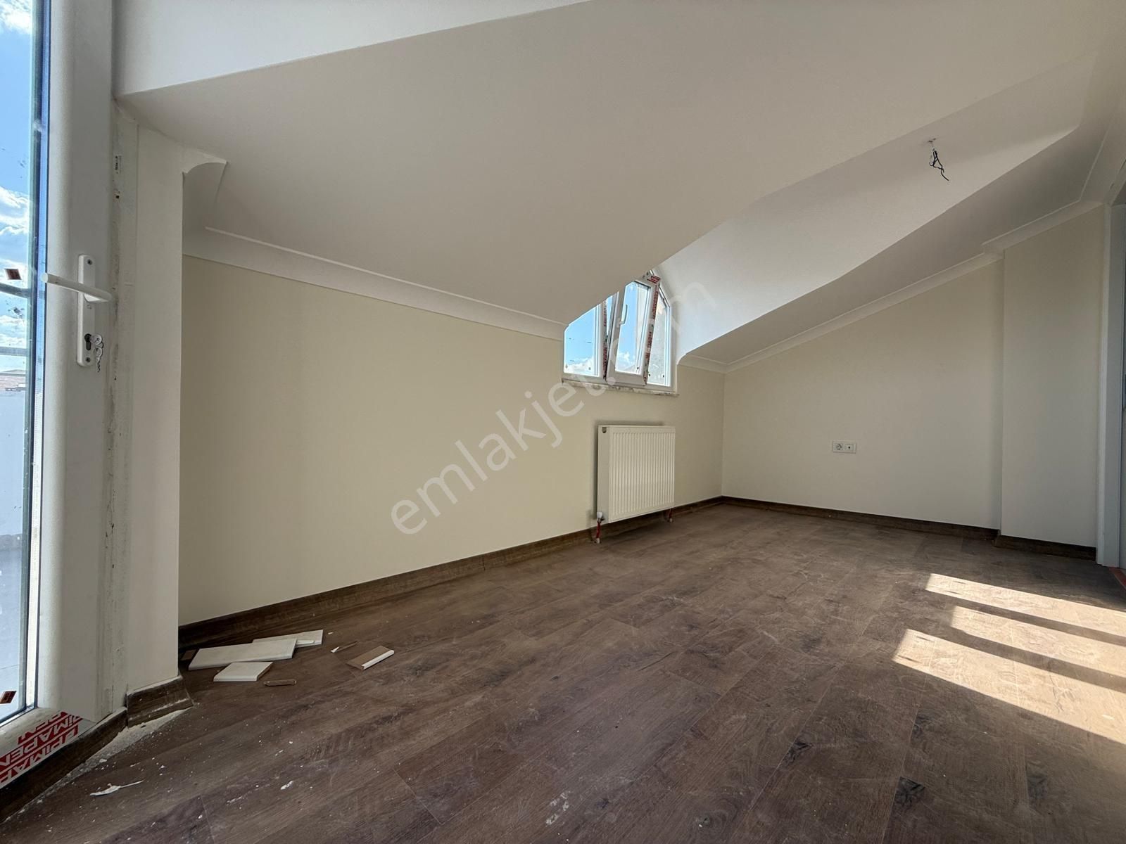 Bahçelieler Röntgen Sokakta Sıfır Binada 3+2 Ön Cephe Dubleks - Görsel 26