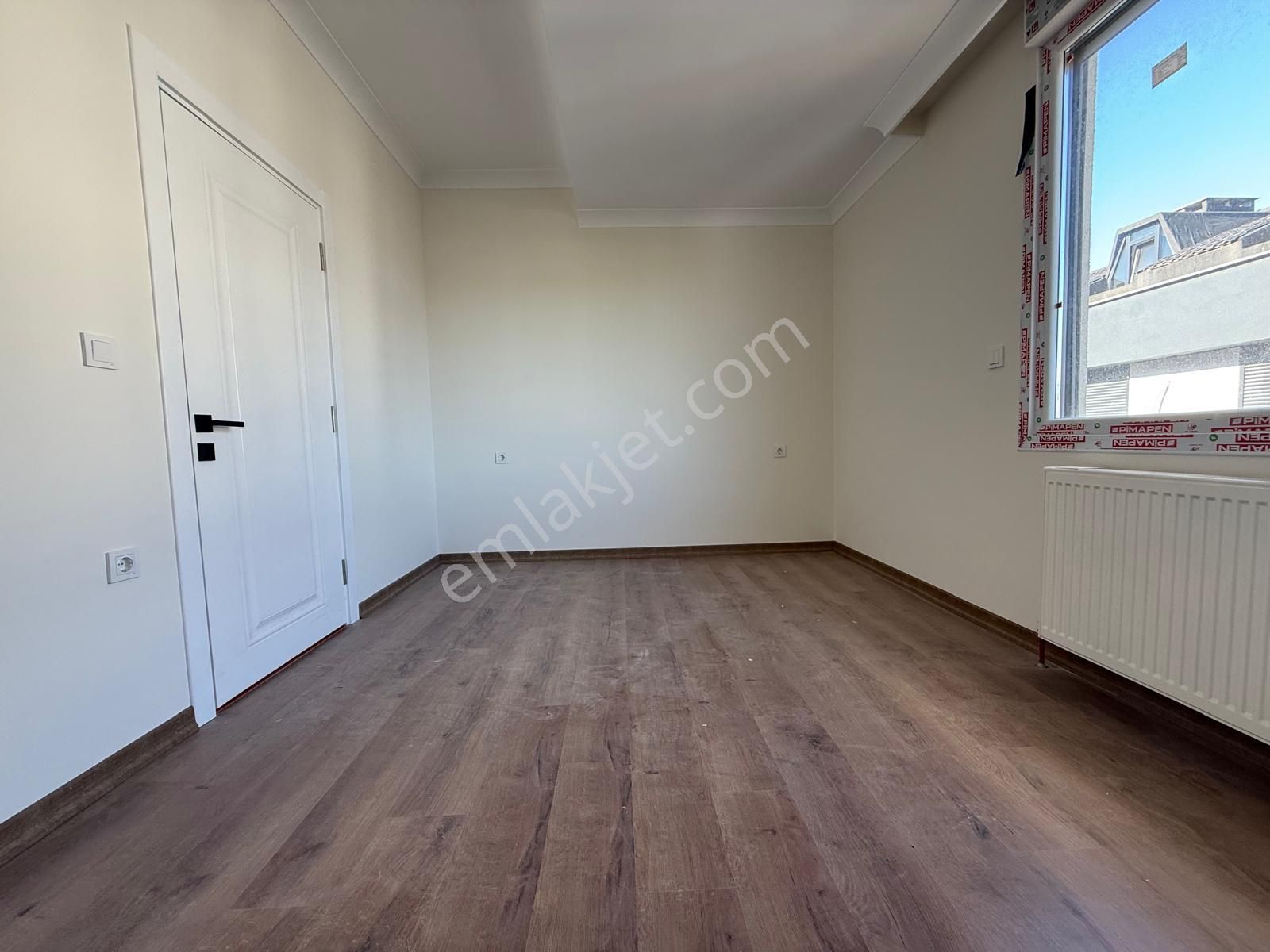 Bahçelieler Röntgen Sokakta Sıfır Binada 3+2 Ön Cephe Dubleks - Görsel 13