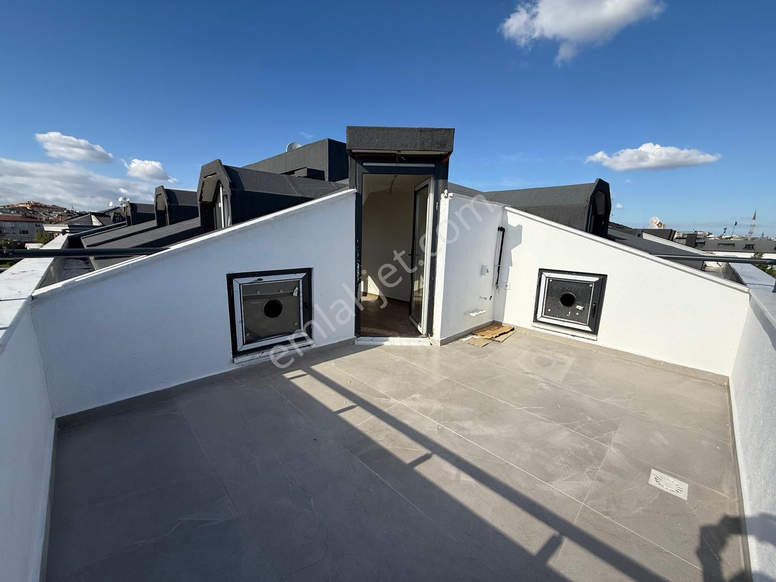 Bahçelieler Röntgen Sokakta Sıfır Binada 3+2 Ön Cephe Dubleks - Görsel 32