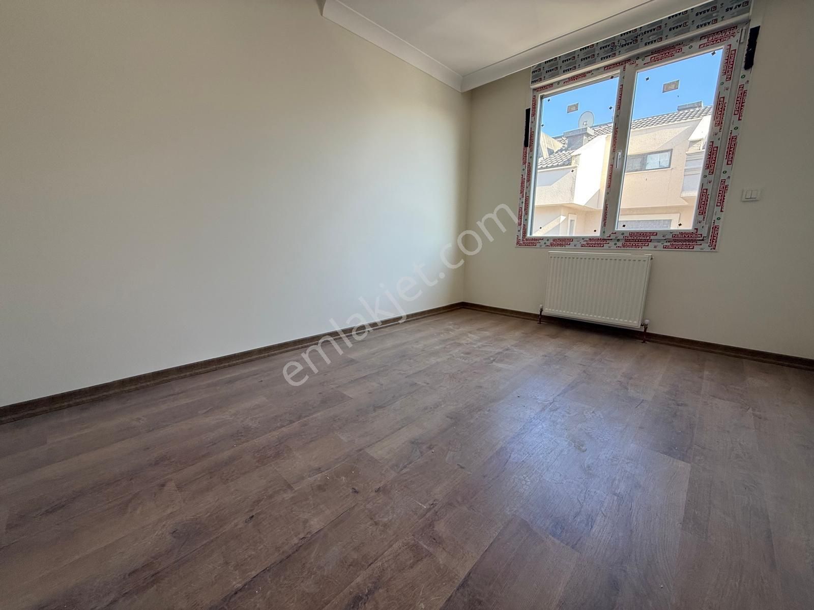 Bahçelieler Röntgen Sokakta Sıfır Binada 3+2 Ön Cephe Dubleks - Görsel 5