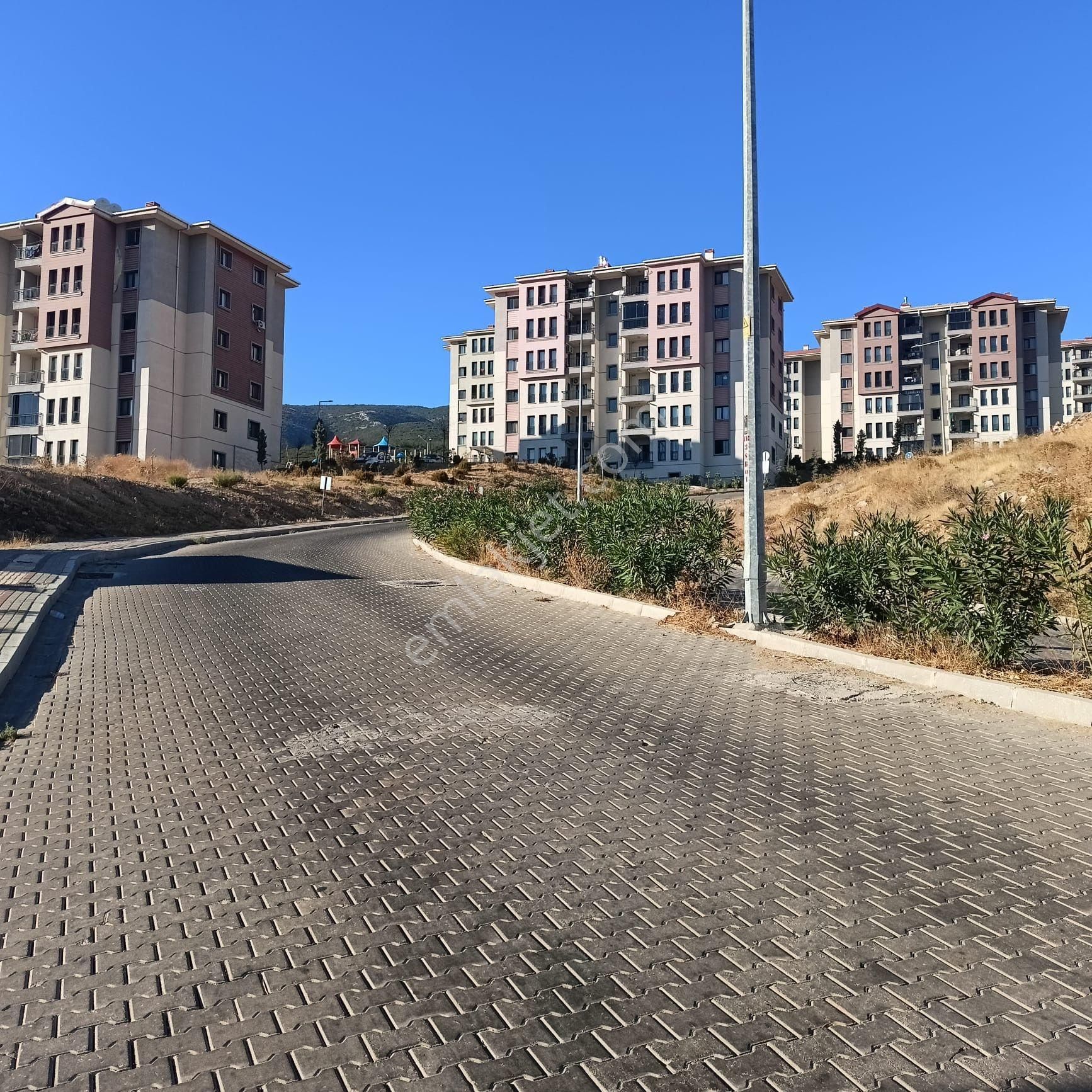 Kemalpaşa Çambel Toki Konutları 2. Etapta Satılık Dükkan