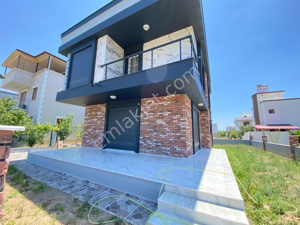 Seferihisar Doğanbeyde Satılık Sıfır 300m2 Arsa İçinde Müstakil 3+1 Villa - Görsel 3