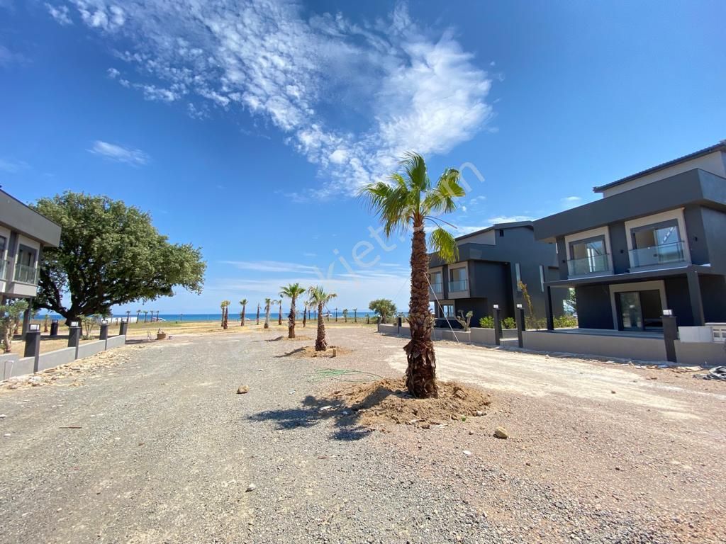 Seferihisar Doğanbey'de Denize Sıfır Site İçinde Satılık 3+1 Villa - Görsel 12